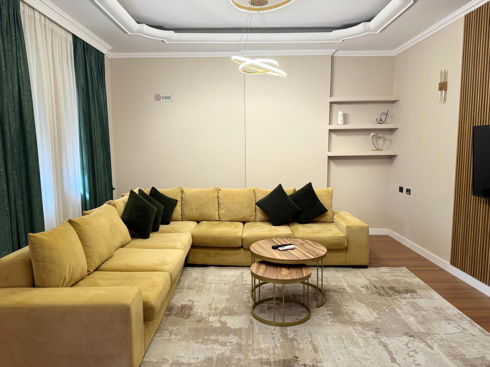 Appartamento Golden Dublex Tirana Esterno foto